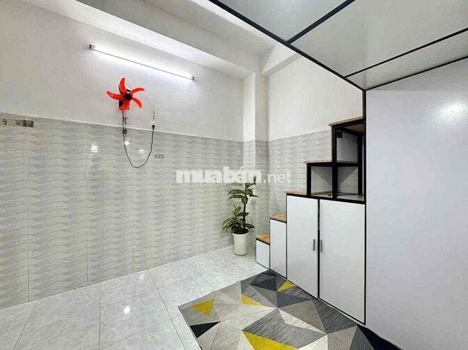 Phòng Gác Lửng Full Tiện Nghi Ngay Phan Xích Long PN