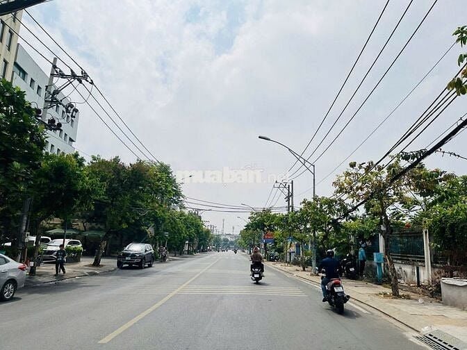 ĐẤT GÓC 2 MẶT TIỀN KD SẦM UẤT XÂY DỰNG TỰ DO NGAY PHẠM VĂN ĐỒNG