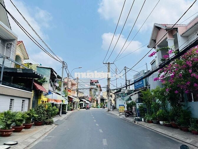 ĐẤT GÓC 2 MẶT TIỀN KD SẦM UẤT XÂY DỰNG TỰ DO NGAY PHẠM VĂN ĐỒNG