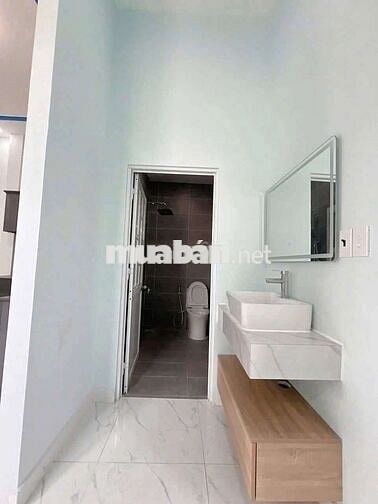 Bán Nhà Sân Vườn Bình Chánh 1ty258tr