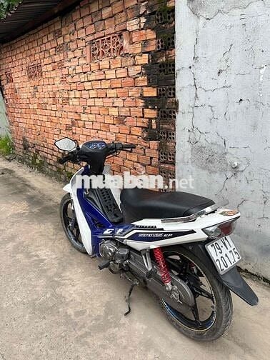 Cần bán xe Sirius RC máy móc zin êm,giấy tờ dd