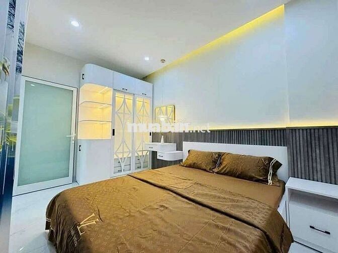 Bán Nhà Sân Vườn Bình Chánh 1ty258tr