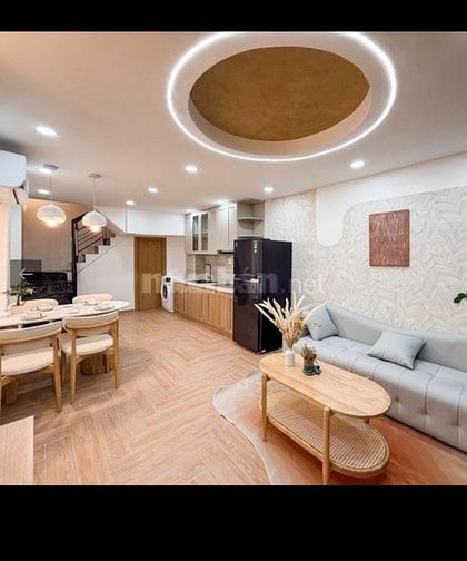 Bán nhà 3 tầng mới đẹp hẻm Cô Giang Q1 diện tích 3,5x9m chỉ 7,4 tỷ.