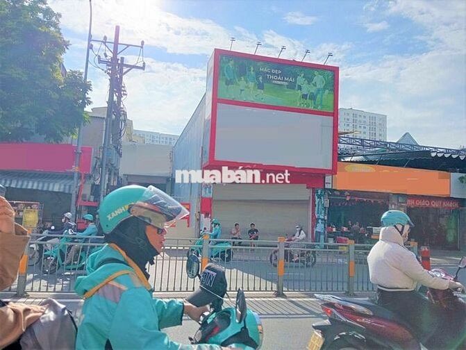 MẶT TIỀN Đ. LUỸ BÁN BÍCH 6,6 X 29M ĐOẠN GIAO VỚI ĐƯỜNG THOẠI NGỌC HẦU