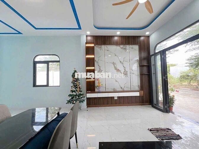 Bán Nhà Sân Vườn Bình Chánh 1ty258tr