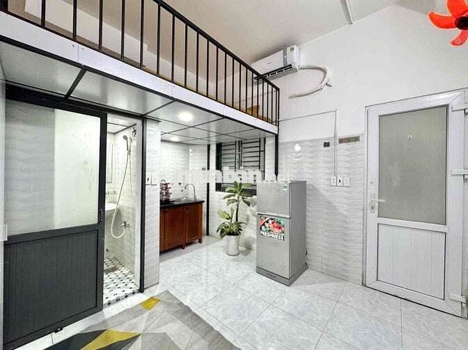 Phòng Gác Lửng Full Tiện Nghi Ngay Phan Xích Long PN