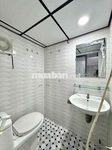 Phòng Gác Lửng Full Tiện Nghi Ngay Phan Xích Long PN