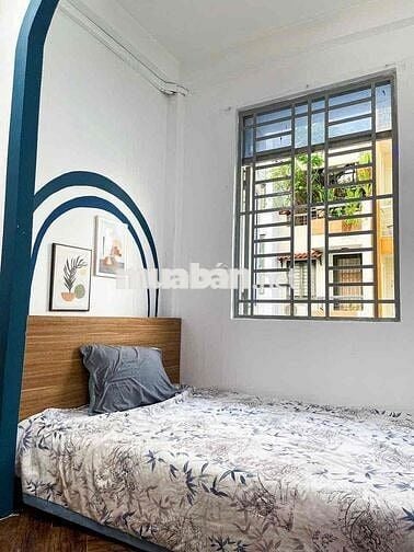 CHO THUÊ CH 1 PHÒNG NGỦ BALCON TÁCH BẾP SIÊU THOÁNG NGAY TRUNG TÂM PN