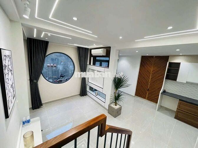 nhà phố q7, đường huỳnh tấn phát. xách vali vào ở ngay. nhà đẹp mê ly
