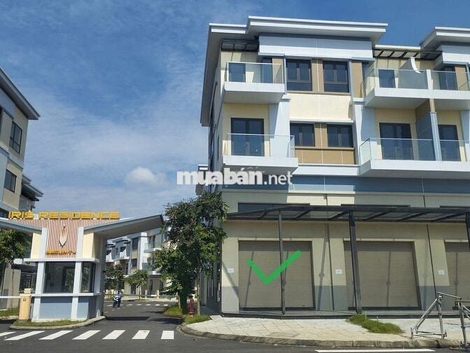 Bán căn góc Shophouse mặt tiền QL 50 dự án Iris Residence, Cần Giuộc.