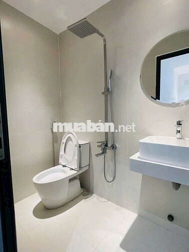 nhà phố q7, đường huỳnh tấn phát. xách vali vào ở ngay. nhà đẹp mê ly