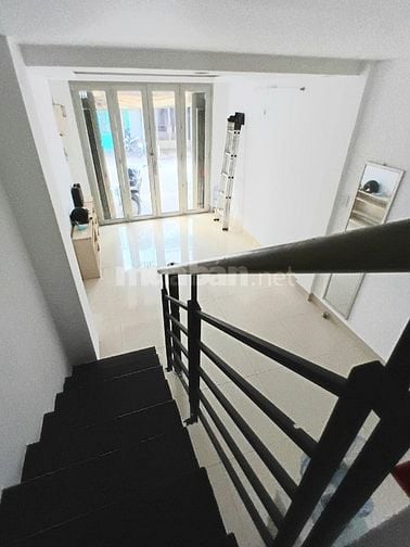 Cho thuê nhà tiện KD, để ở và mở VP Công ty cách Q1 vài bước chân