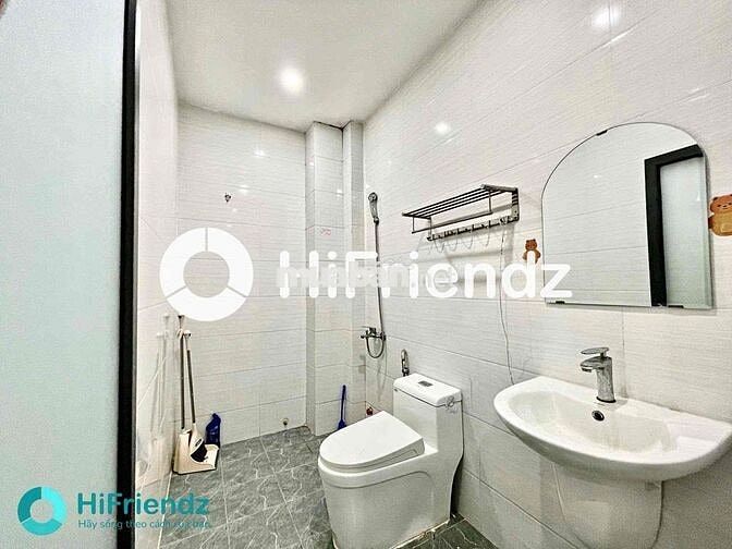 STUDIO FULL NỘI THẤT ĐI BỘ QUA NHÀ THỜ THÁNH PHAO LÔ