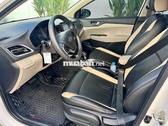 Hyundai Accent 2024 1.4 AT - 54000 km