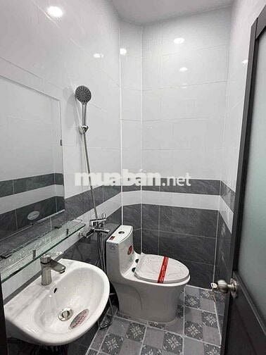 nhà sổ hồng giá 3 tỷ 180 tr tl