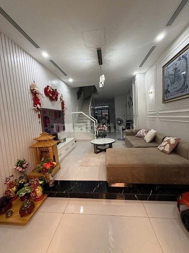 Bán nhà 3 lầu mặt tiền đường 49 P Tân Quy, Quận 7 