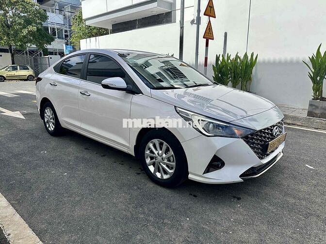 Hyundai Accent 2024 1.4 AT - 54000 km