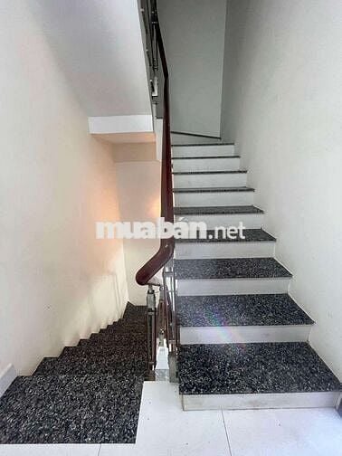 CHÍNH CHỦ Bán Nhà 1 Trệt 2 Lầu 4 x 15

 ( Cần Giuộc - Long An)