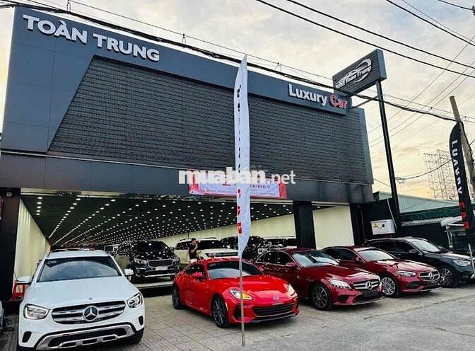 Mặt bằng mặt tiền to, vị trí thuận tiện, đã làm đầy đủ mọi tiện nghi