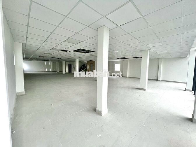 NGUYÊN CĂN ĐƯỜNG C1 PHƯỜNG 13 TÂN BÌNH DIỆN TÍCH 10X20M HẦM 5 LẦU