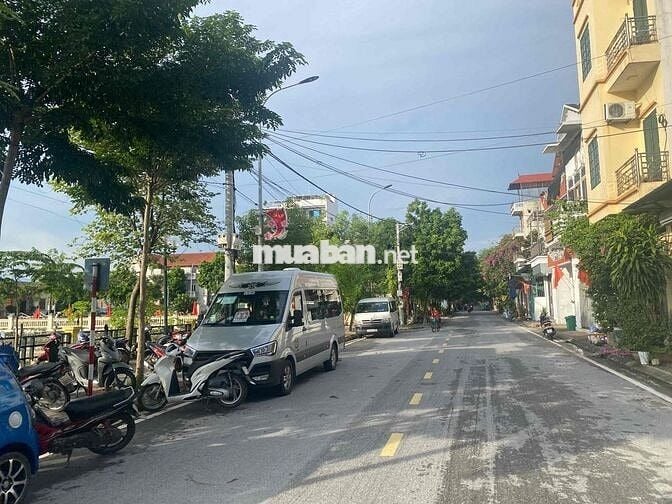 SẴN DÃY TRỌ ĐƯỜNG THÔNG Ô TÔ,GẦN KHU CÔNG NGHIỆP BẮC THĂNG LONG