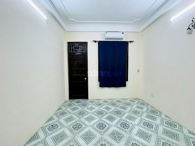 Cho thuê nhà ngõ 379 Đội Cấn, Ba Đình, DT 50m2 x 4 tầng, 4 phòng ngủ