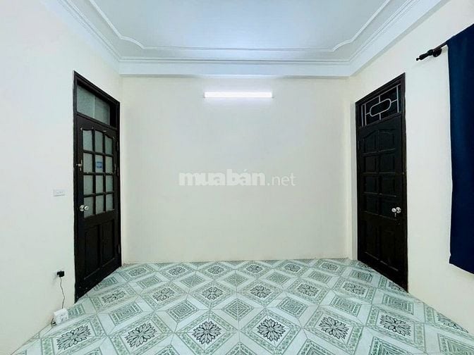 Cho thuê nhà ngõ 379 Đội Cấn, Ba Đình, DT 50m2 x 4 tầng, 4 phòng ngủ