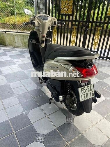 Acruzo  chính chủ máy siêu êm ngoại hình xe liền l
