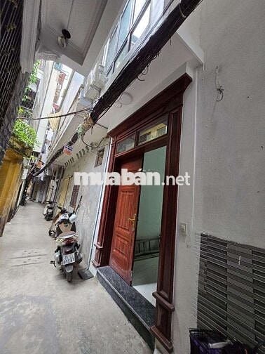GIẢM BÁN NHÀ MỚI ĐẸP ĐỐNG ĐA, SÁT HỒ LINH QUANG, 8 PHÒNG NGÕ THÔNG 8TỶ