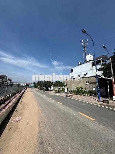 Chính chủ Bán Nhà Tân Kỳ Tân Quý Mặt Tiền Kênh Nước Đen