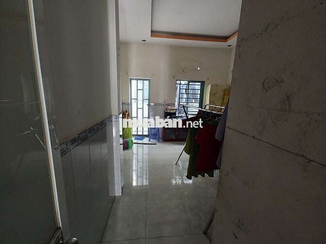 Nhà to giá rẻ Lê Văn Lương - Nhà Bè