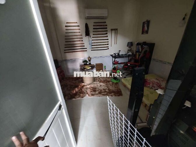 Nhà to giá rẻ Lê Văn Lương - Nhà Bè