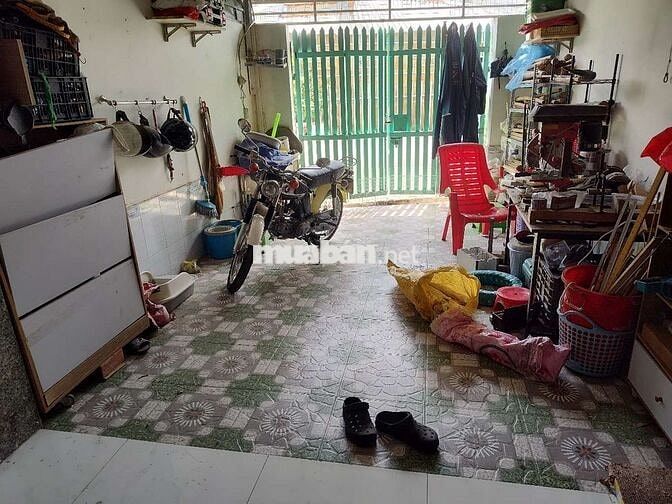 Nhà to giá rẻ Lê Văn Lương - Nhà Bè