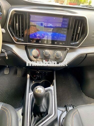 Xe tải van 945kg Tera V6 2S 2024 chạy lướt 650km