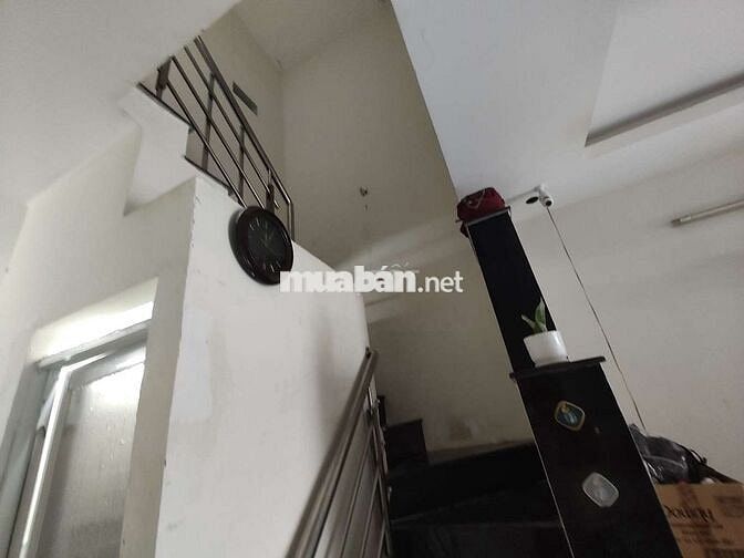 Nhà to giá rẻ Lê Văn Lương - Nhà Bè