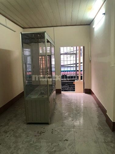 Chính chủ cho thuê nhà đường CM tháng 8 phường 11 quận 3 