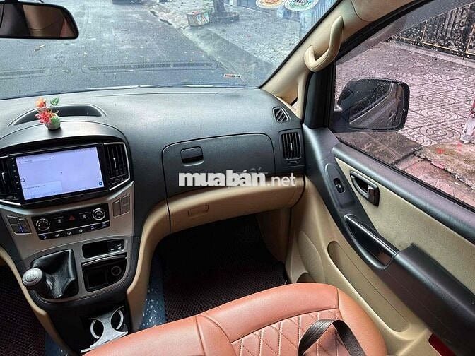 Hyundai Grand Starex 9 chỗ 2017 - 141000 km
