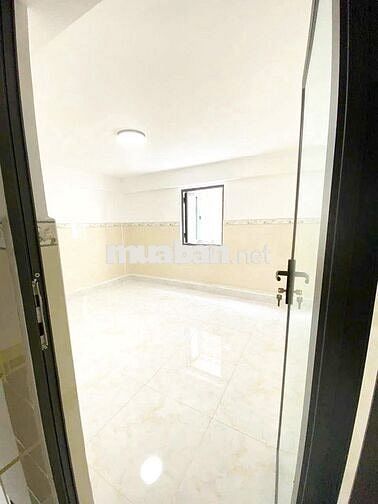 🏠 Cho thuê mặt bằng tầng trệt chung cư – Quận 5 - 4x20m , Trêt , Lửng.