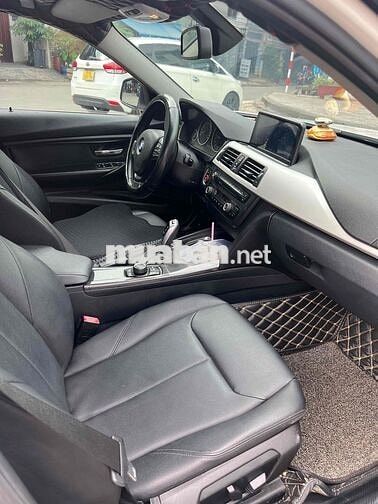 BMW 3 Series 2013 320i - 120 km