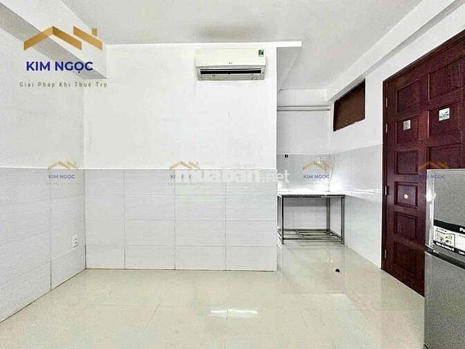Cho Thuê Stuido Full Nội Thất - Mặt Tiền Không Hẻm - Cửa Sổ Giếng Trời
