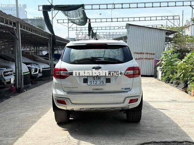 EVEREST 2021 titanium chuẩn 7 VẠN ,CHUẨN KM HT VAY