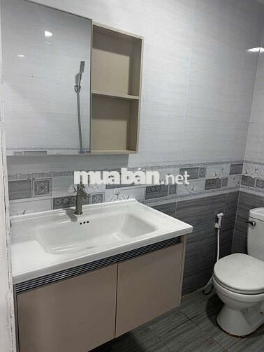Cho thuê nhà nguyên căn hẻm xe hơi Phú Nhuân