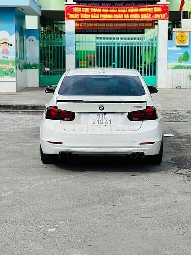 BMW 3 Series 2013 320i - 120 km