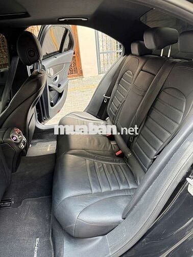 2017 C250 Exclusive - 8000 km