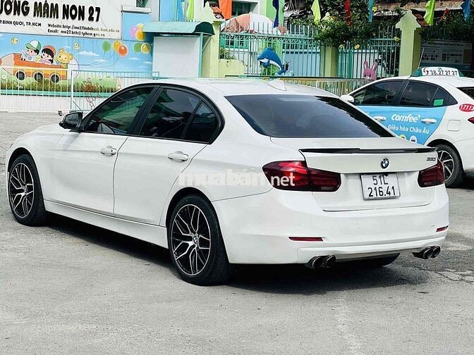 BMW 3 Series 2013 320i - 120 km