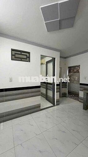 Giá chỉ 890 triệu, có bớt ít may mắn  Nhà sc ở gần trường Tiểu Học Thá