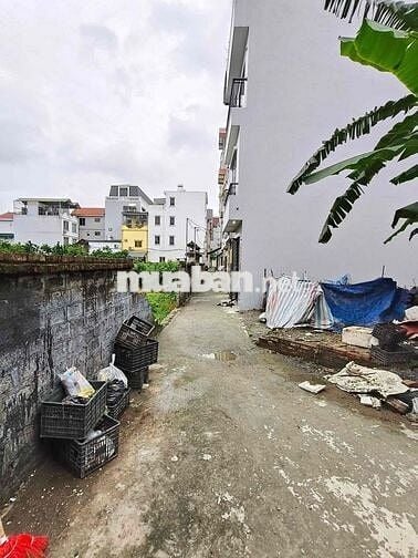 cần bán  lô đấtvthoor cư tổ 14 yên nghĩa hà đông