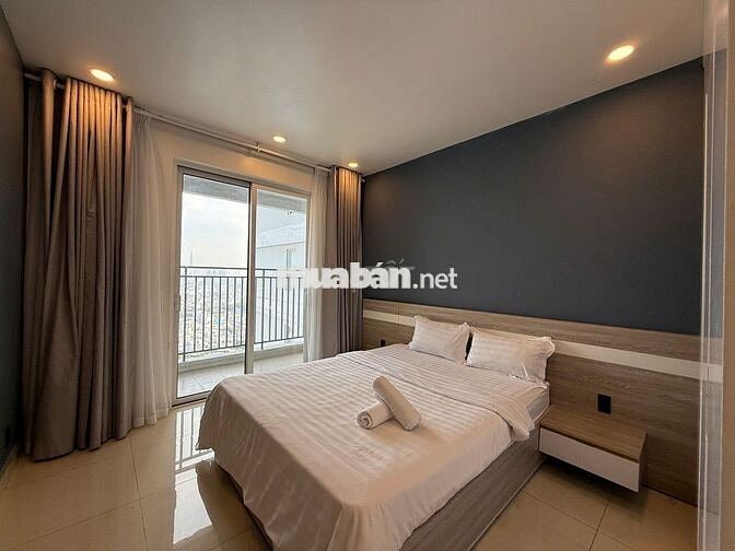 2PN Sunrise city south, view đông, giá ***, 8.2 tỷ