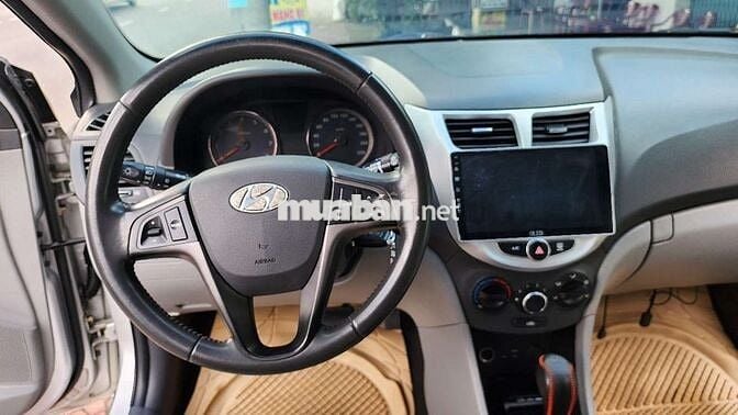 Acent Blue 2015 1.4 AT Hatchback - 97000 km