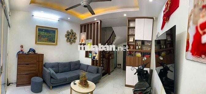 Bán nhà 4 tầng mặt hồ điều hòa, đường 7m ô tô tránh, gần ĐH Đại Nam Bán nhà 4 tầng mặt hồ điều hòa, đường 7m ô tô tránh, gần ĐH Đại Nam